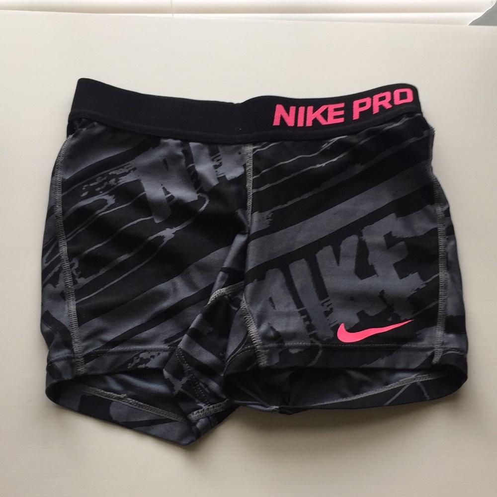 Nike Pro shorts/spandex